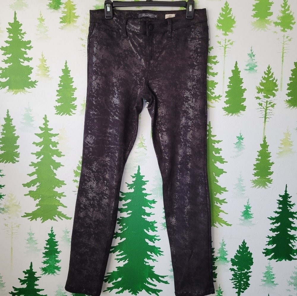 Level 99 Liza Skinny Jeans.